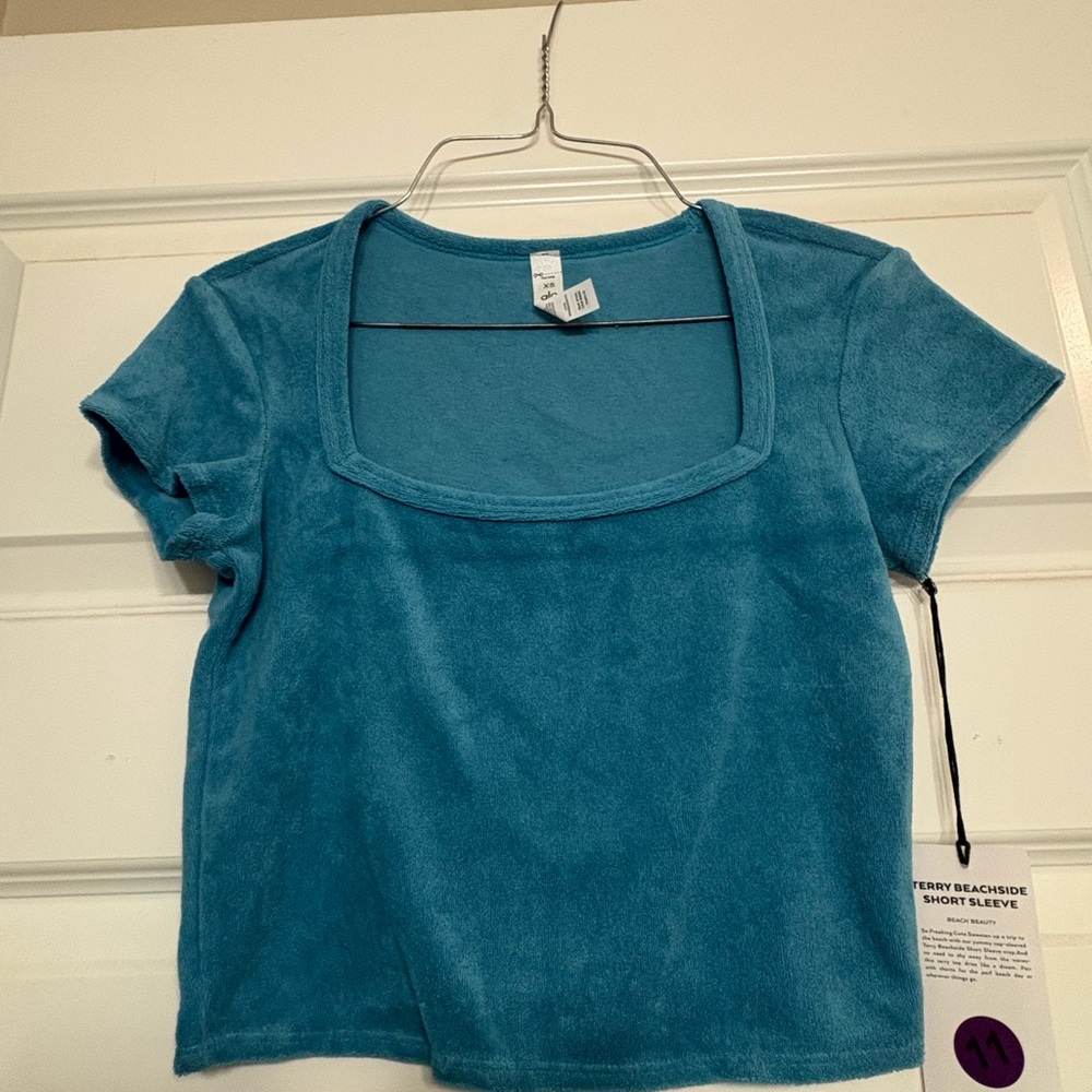 ALO Yoga blue splash Short Sleeve Top